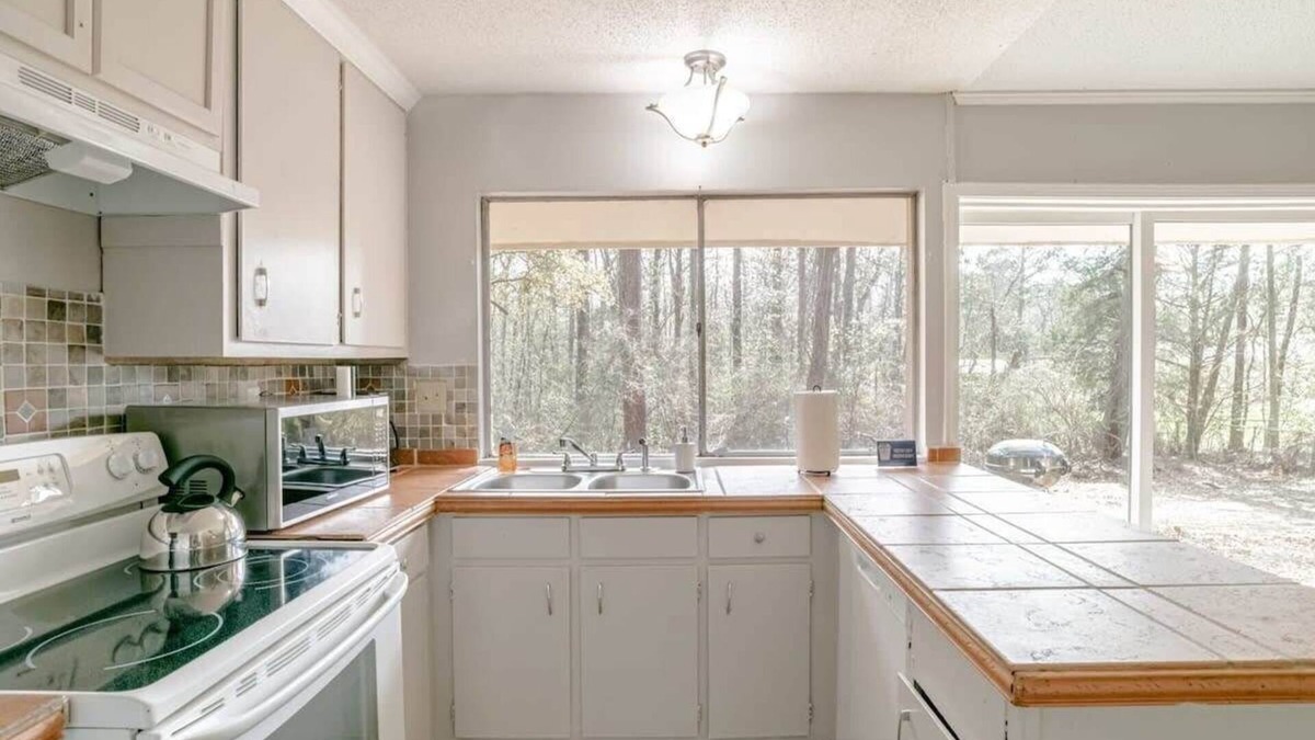 Mobile House | Mins to Museum, Parks, Downtown - Parkhill Place