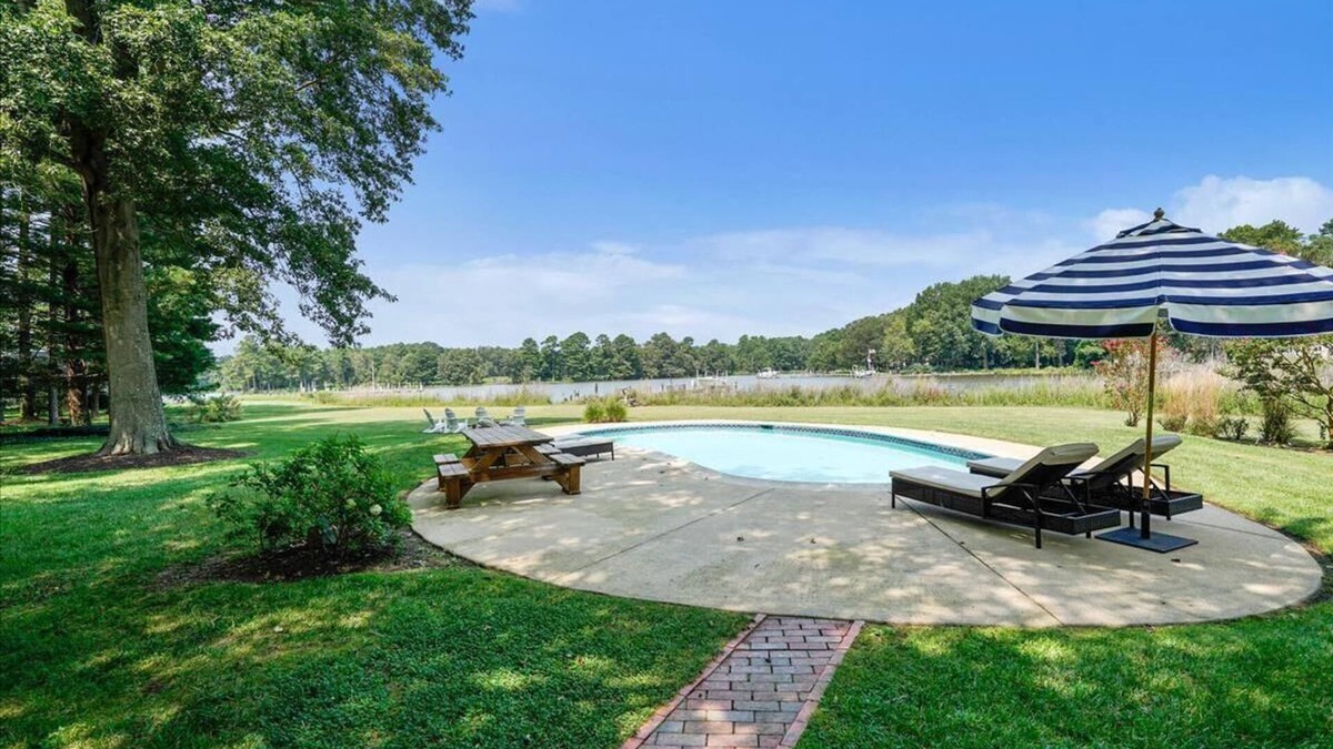 Unionville House | Minutes from Downtown Easton and St. Michaels | Pool | Private Dock