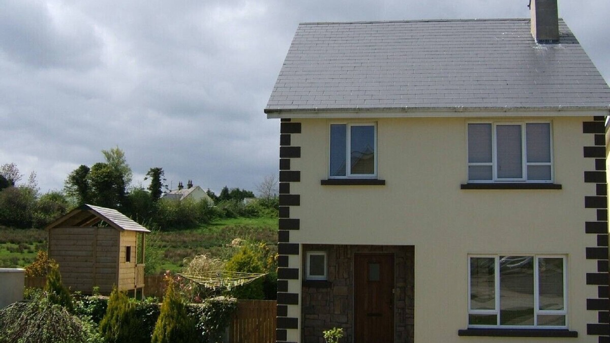 Curracloe House | Minutes from Irelands #1 Beach!