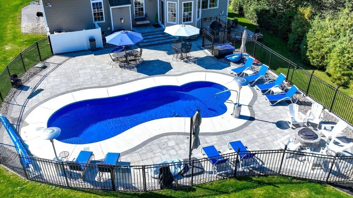 Saratoga Springs House | Minutes from Saratoga Race Track! 5 bedroom home with resort style backyard