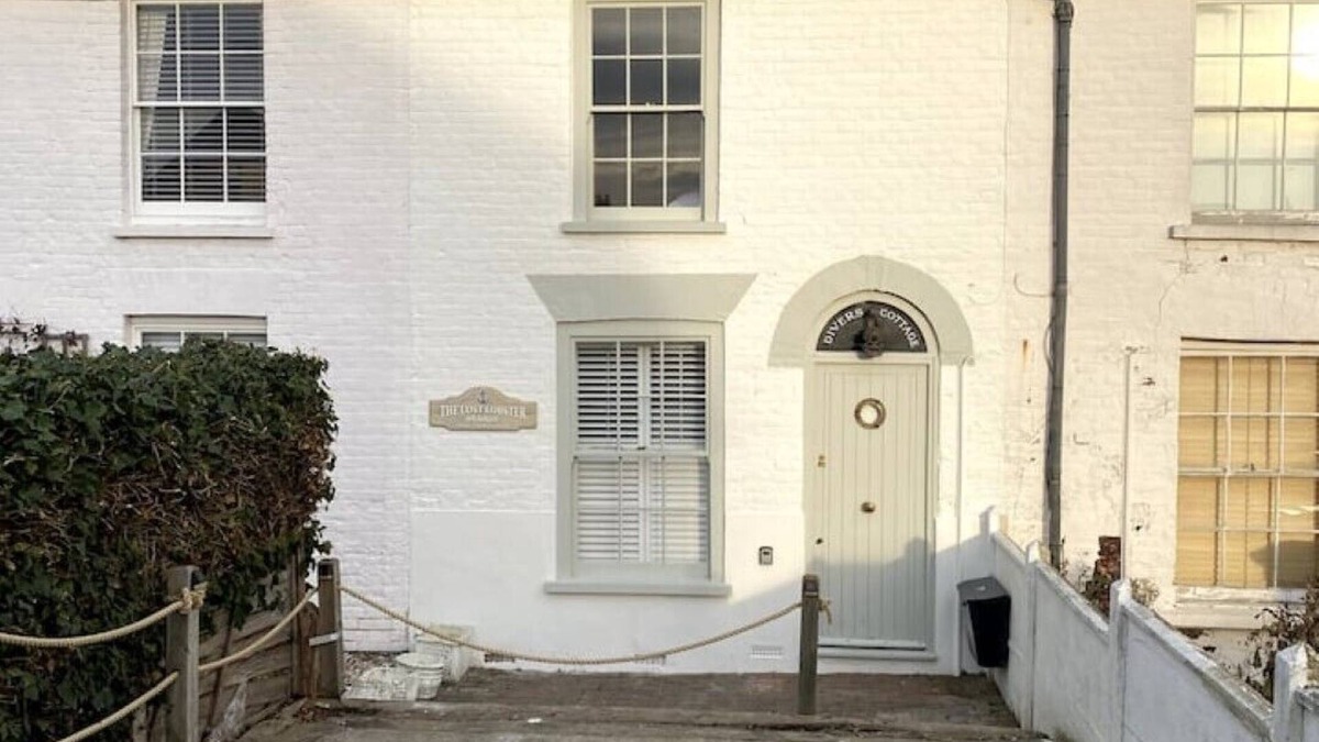 Whitstable Cottage | Minutes from Whitstable beach and high street. Sleeps up to 6