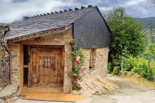 Folgoso do Courel House | Miradoiro do Courel - Millares