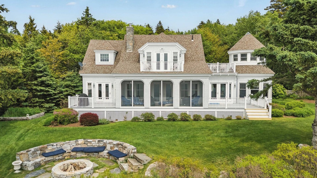 Southport House | Miradon Ocean Estate: Expansive Ocean Views