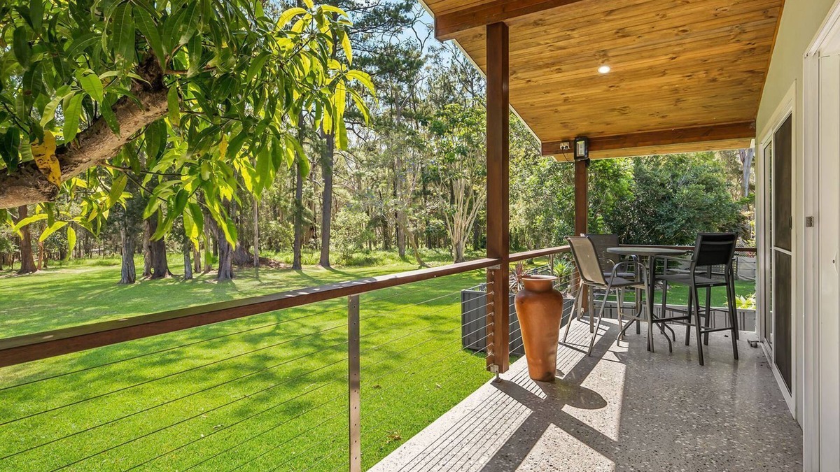 West Haven House | Mirror Bay Apartment