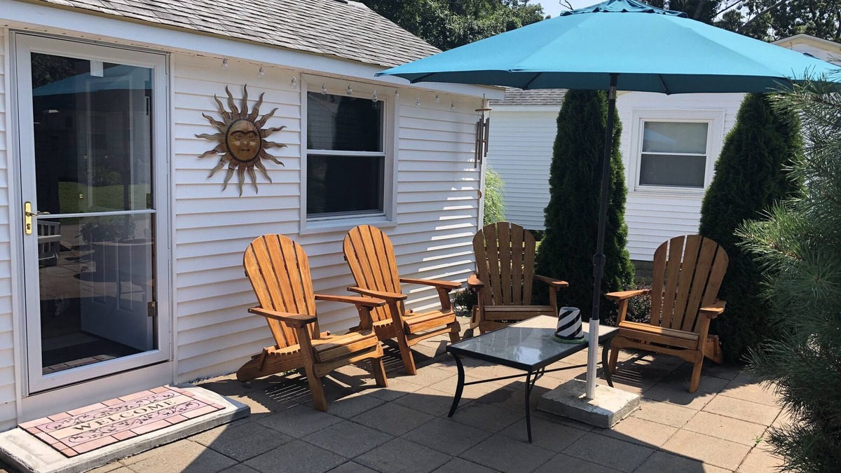 Westerly Cottage | Misquamicut Westerly Secluded Beach Cottage 2020 remodeled and upgraded.