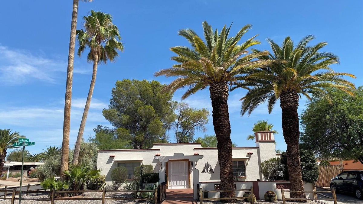 Green Valley Fairways House | Mission style home in the center of Green Valley.