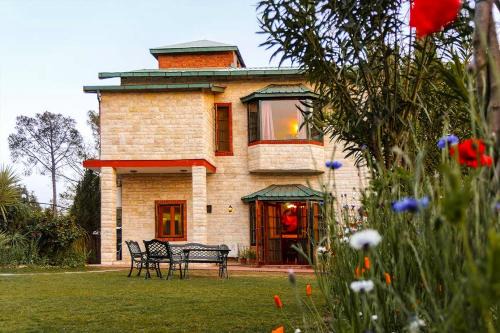 Kasauli Villa | Mistair Garden Luxurious Villa Kasauli