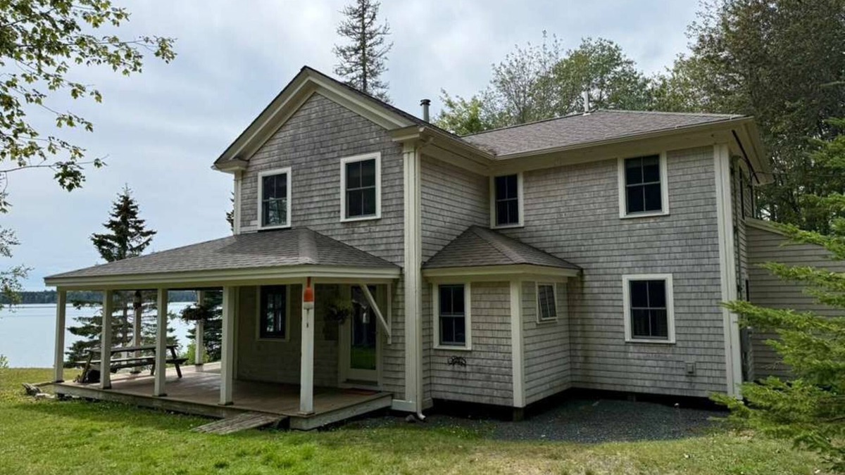 Gouldsboro Cottage | Misty Morning Cottage: Private, secluded, waterfront escape in Gouldsboro, Maine