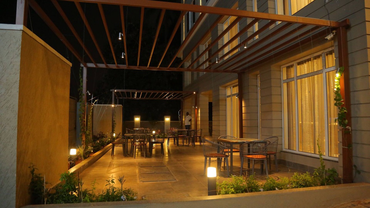 Bommayapalayam Hotel | Misty Ocean-A Bergamont Group of Hotels