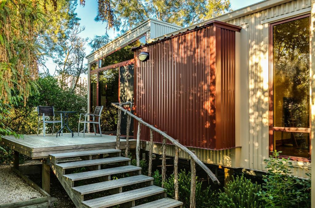 Blenheim House | Misty River Retreat