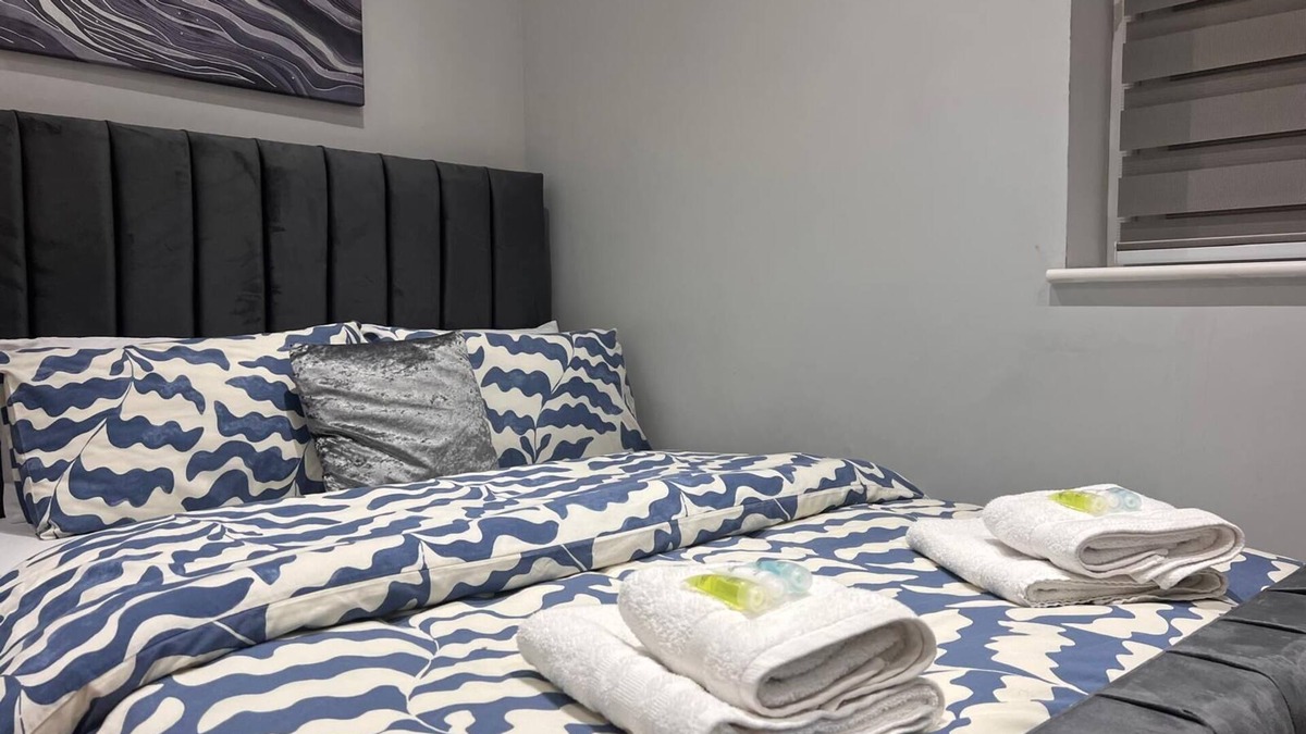 Walpole Apartment | MJ Serviced Apartment-West London 56 - Next to Tube Station