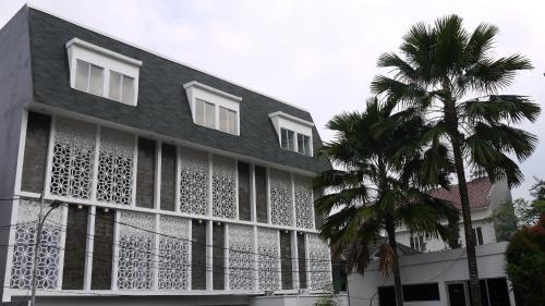 Sudirman Central Business District House | Mk House Scbd