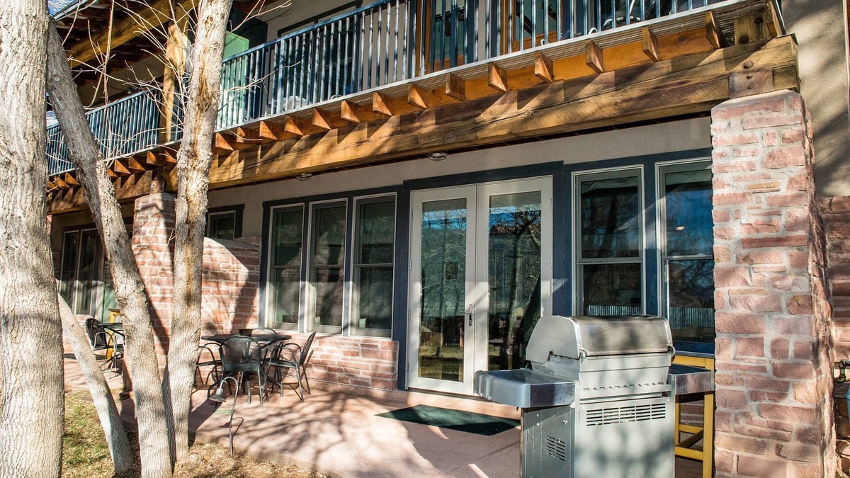 Moab Hotel | Moab Springs Ranch