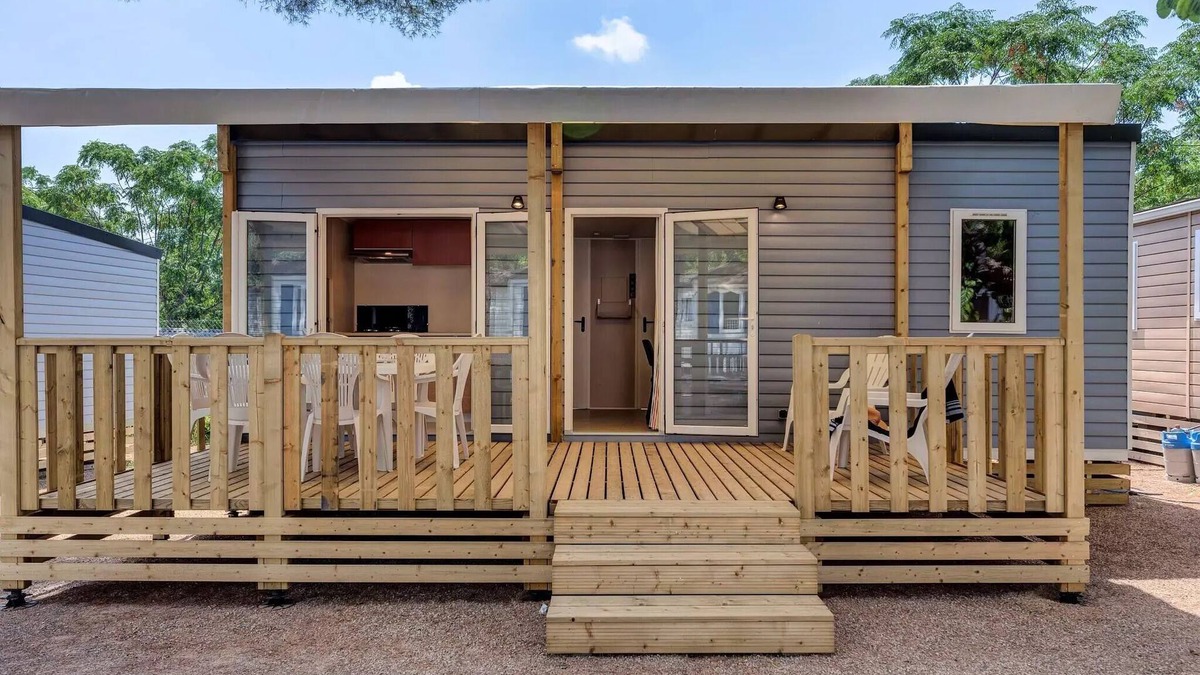 Beauvoir House | Mobil-home | Comfort XL | 2 Bedrooms | 4/6 pers. | Raised terrace | A/C | TV