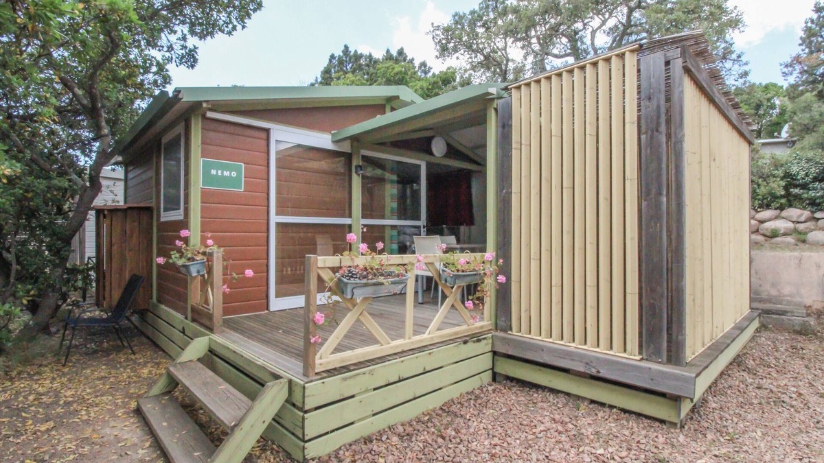 Pianotolli-Caldarello House | Mobile Home 'Chalet Confort A Proche De La Mer' with Shared Pool, Terrace and Air Conditioning