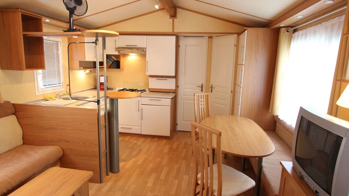 Volkermarkt House | Mobile Home by Völkermarkt Reservoir