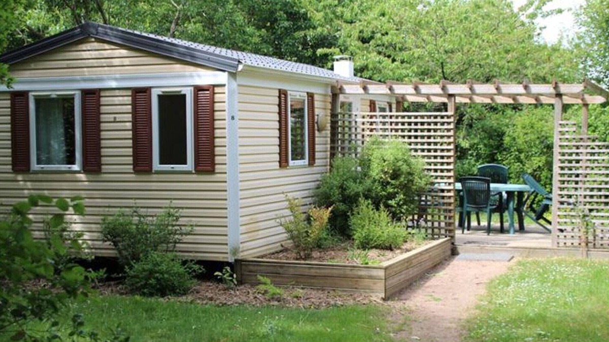 La Tessoualle House | Mobile Home with Terrace, 2 Bed - 4 Pers