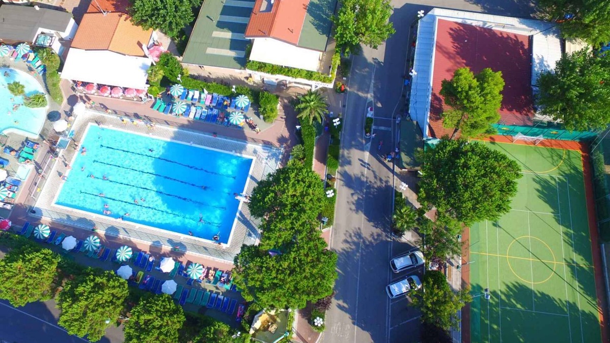 Fontanelle House | Mobilehome with air conditioning, semi-covered wooden terrace and pool