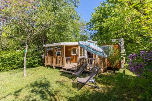 Saint-Martial-de-Nabirat House | Mobilhome avec terrasse 4 personnes
