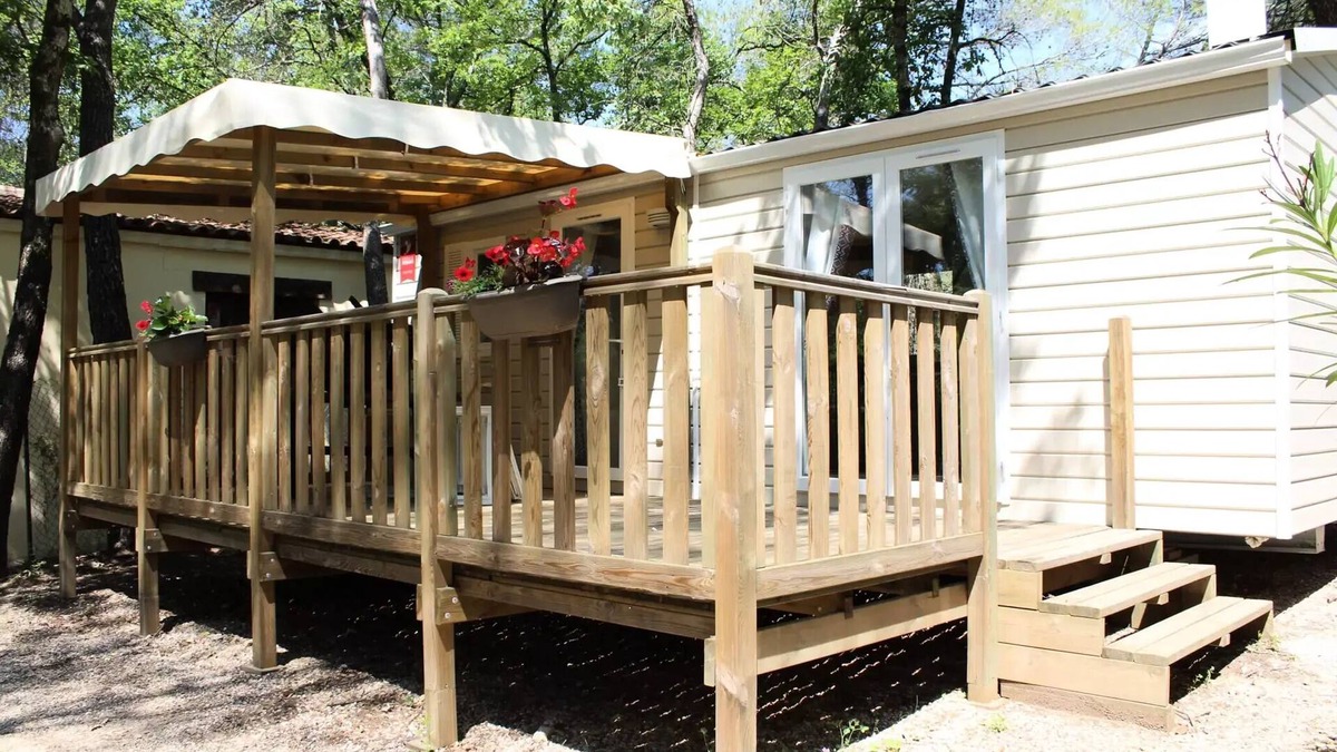 Saint-Paul-en-Foret House | Mobilhome Confort 29m² - 2 adults and 3 children air-conditioned 5 persons
