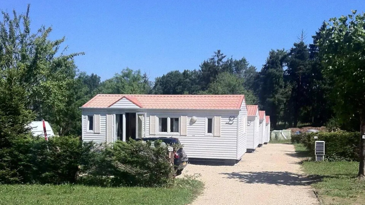 La Balme-de-Sillingy Apartment | Mobilhome du Domaine de la Caille