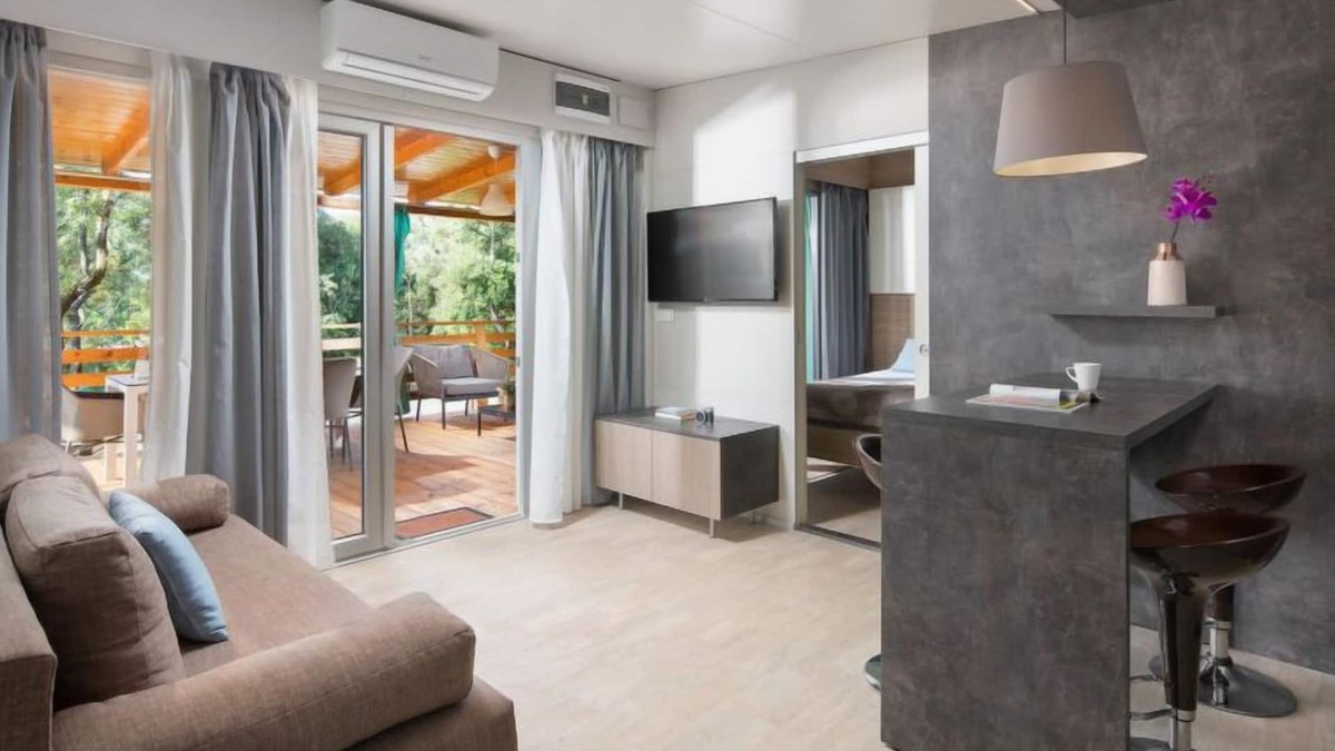 Bale House | Mobilhome Villa Prestige by Interhome