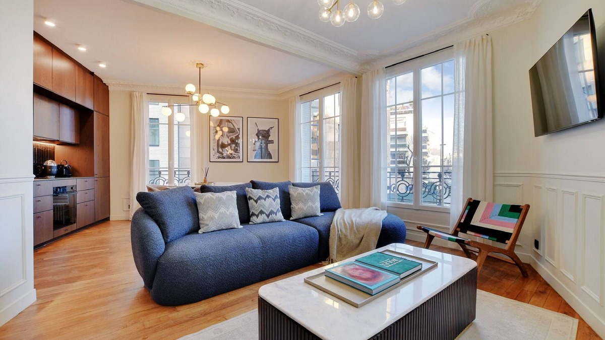 Centre Ville Apartment | Mobility Lease - Parisian Suite Boulogne