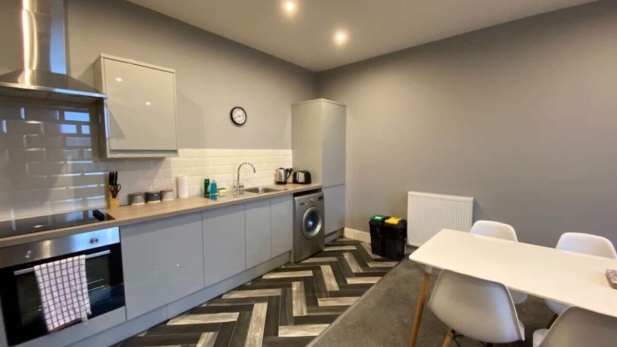 Chapeltown Apartment | Modern 1 bed apartment on edge of city centre (1)