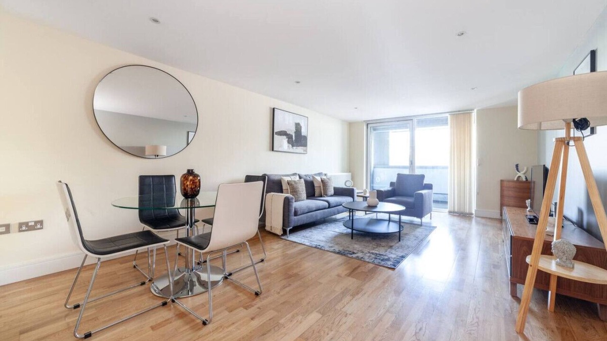 Greenwich West Apartment | Modern 1 Bed Flat in Greenwich