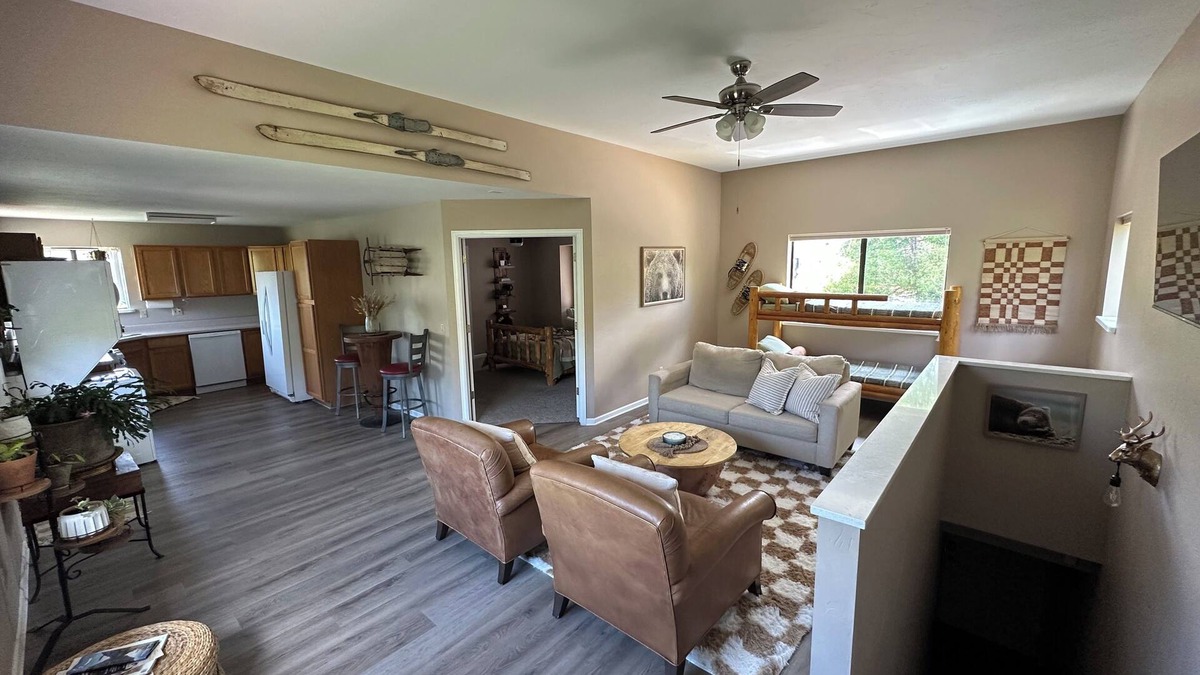 Glenwood Springs Apartment | Modern 1-Bedroom Mountain Getaway in Glenwood Springs - Minutes From Ski Resort!
