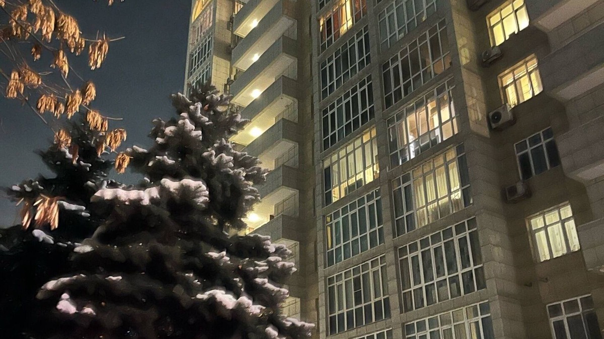 Almaty Apartment | Modern 100 m² Grand Vista Apartment in the Heart of Almaty with Mountain Views