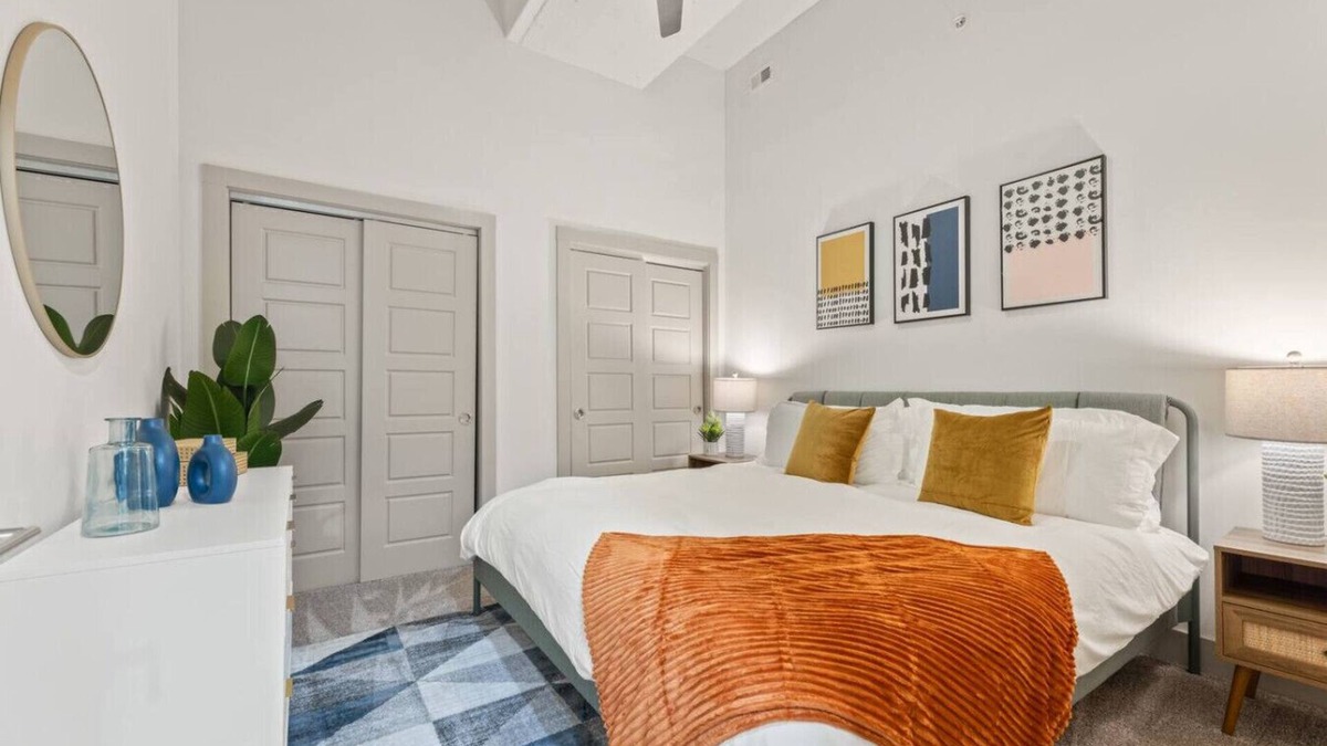 Peachtree Center Apartment | Modern 1BR High-Rise | Stunning View of DT Atlanta