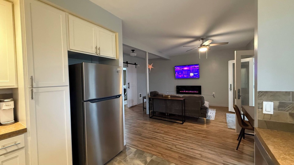 Olympia House | Modern 2 bedroom, 1 bath bright unit with Stunning Sunrises.