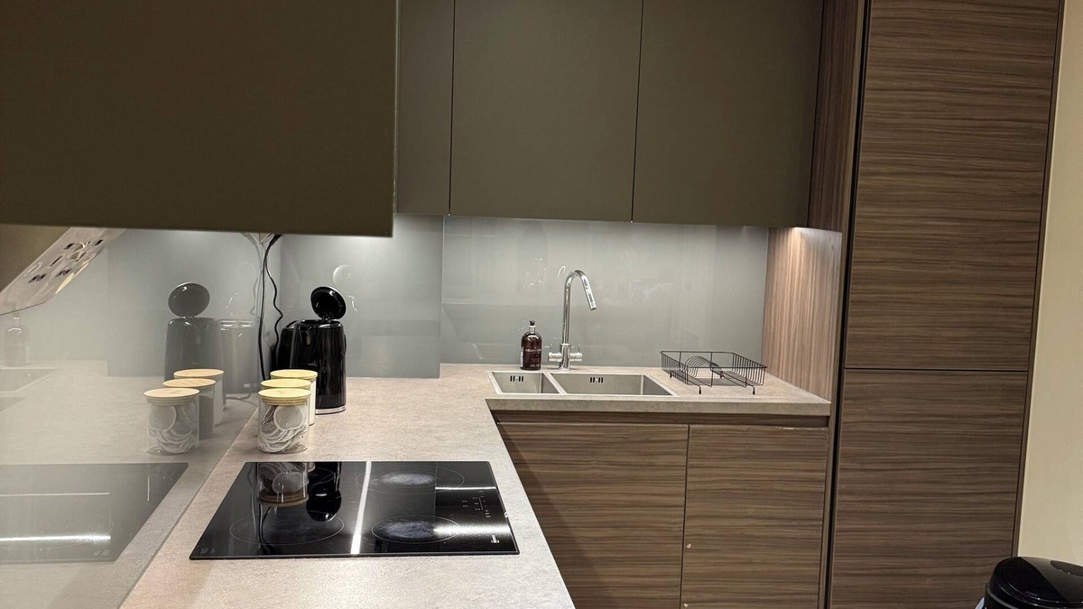 Cantelowes Apartment | MODERN 2 BEDROOM 2 BATH APARTMENT - CONTRACTORS/LONG STAYS DISCOUNT