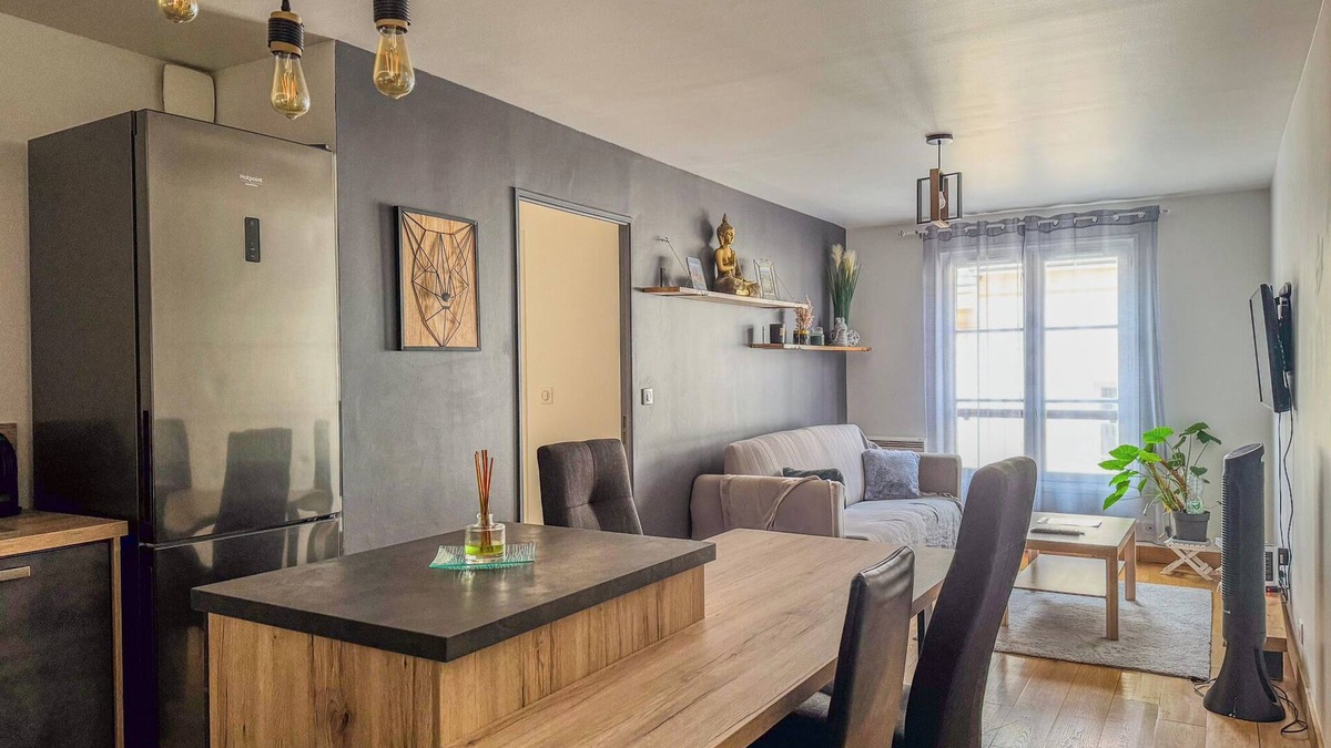 Chartres Apartment | Modern 2-bedroom apartment in the center of Chartres