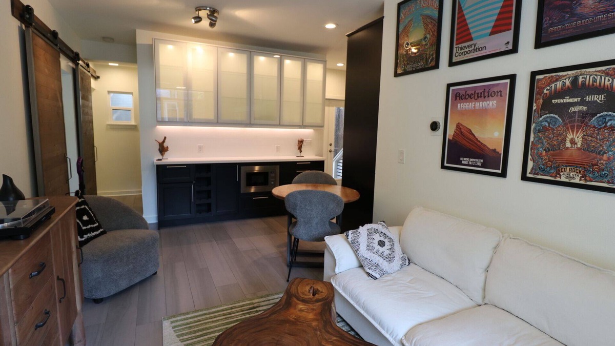 City Park West House | Modern 2-bedroom in West City Park Neighborhood