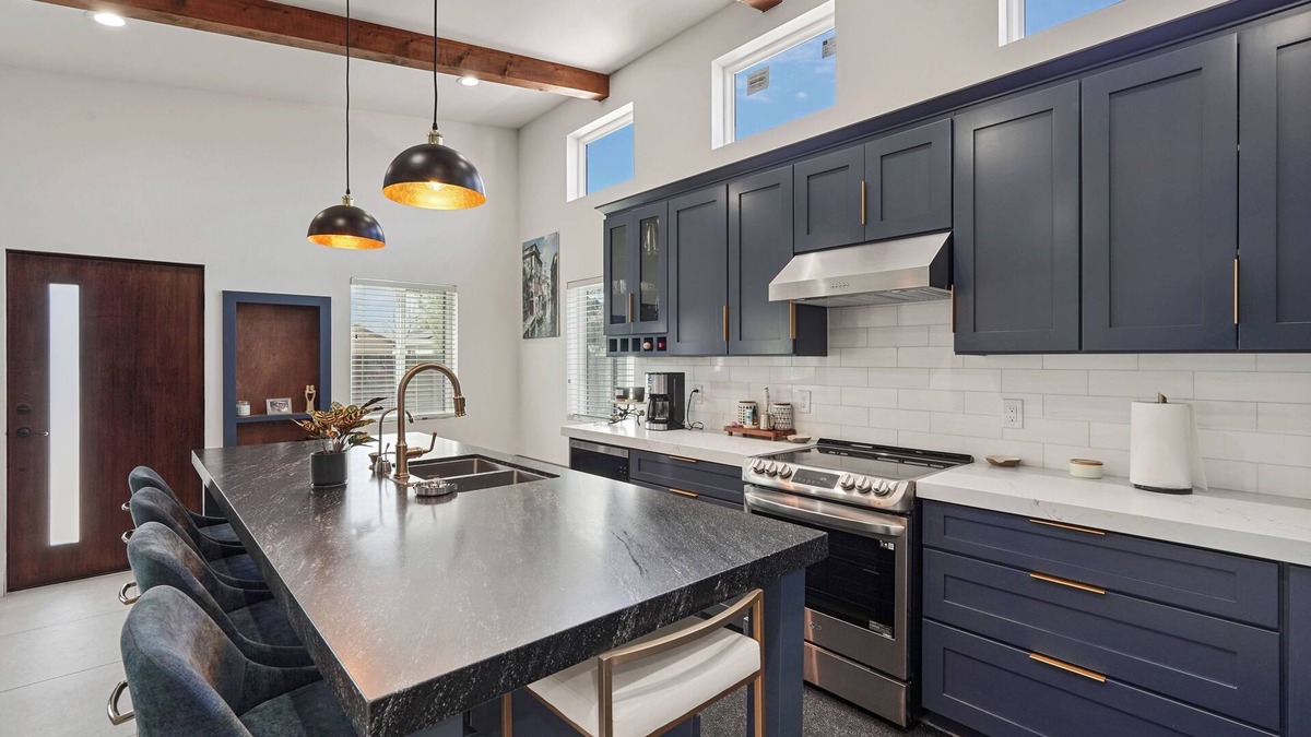 Northgate Cottage | Modern 2BR Cottage