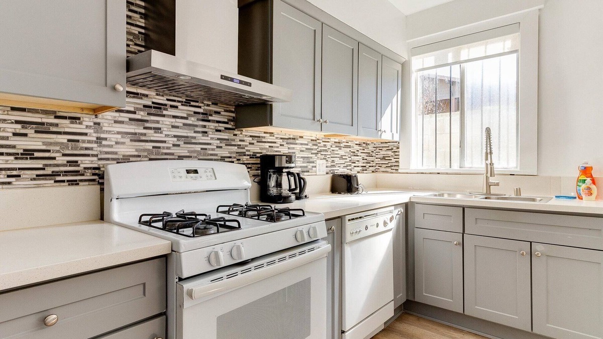 San Fernando Apartment | Modern 3 Bedroom Apartment in San Fernando