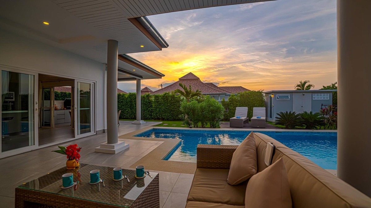 Hua Hin Villa | Modern 3 Bedroom Pool Villa MP67