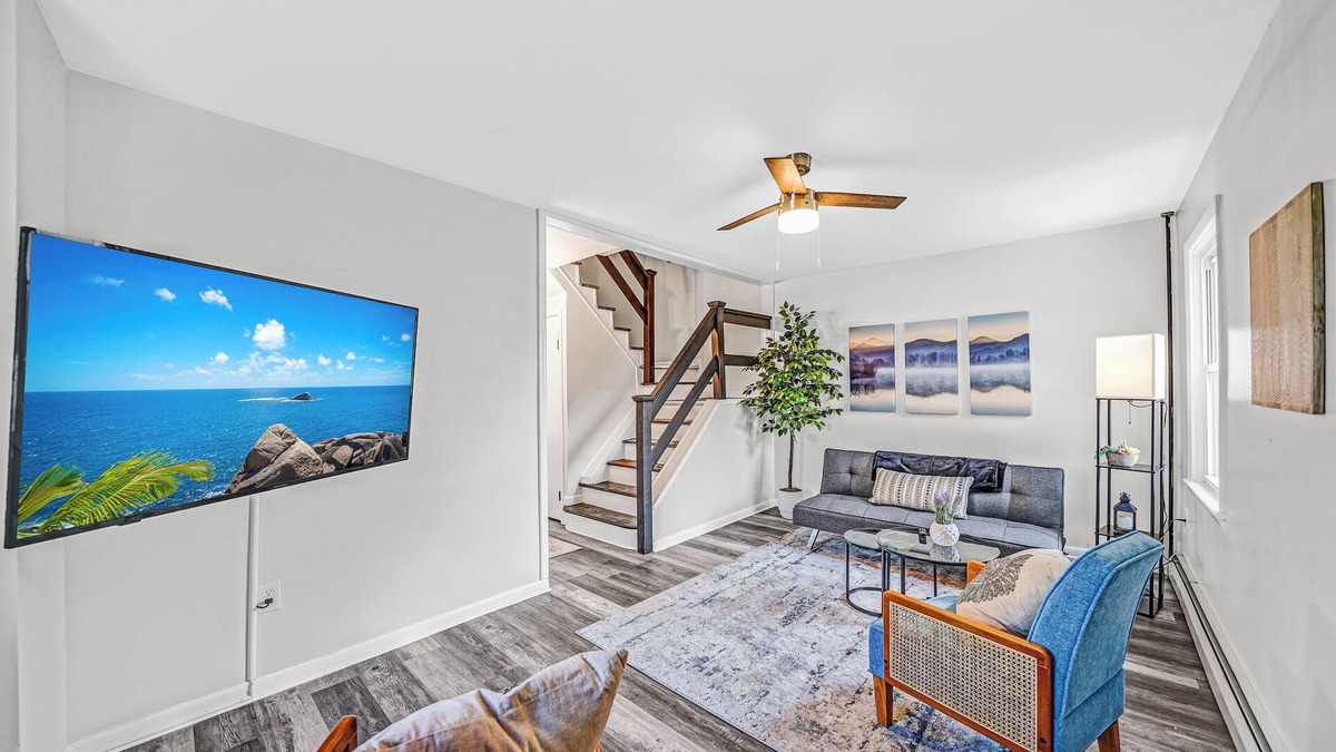 Gulph Mills House | Modern 3 BR House!