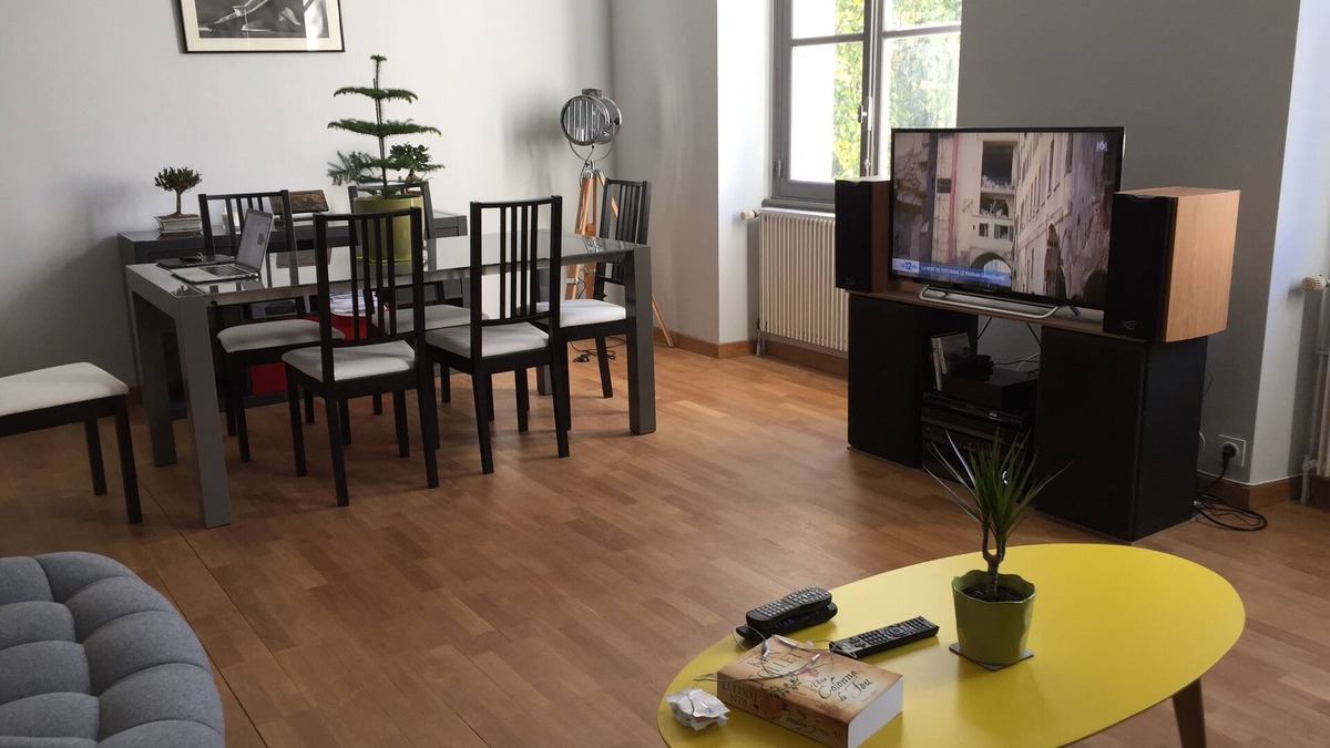 Graslin - Commerce Apartment | Modern 3-room apartment in the heart of Nantes!