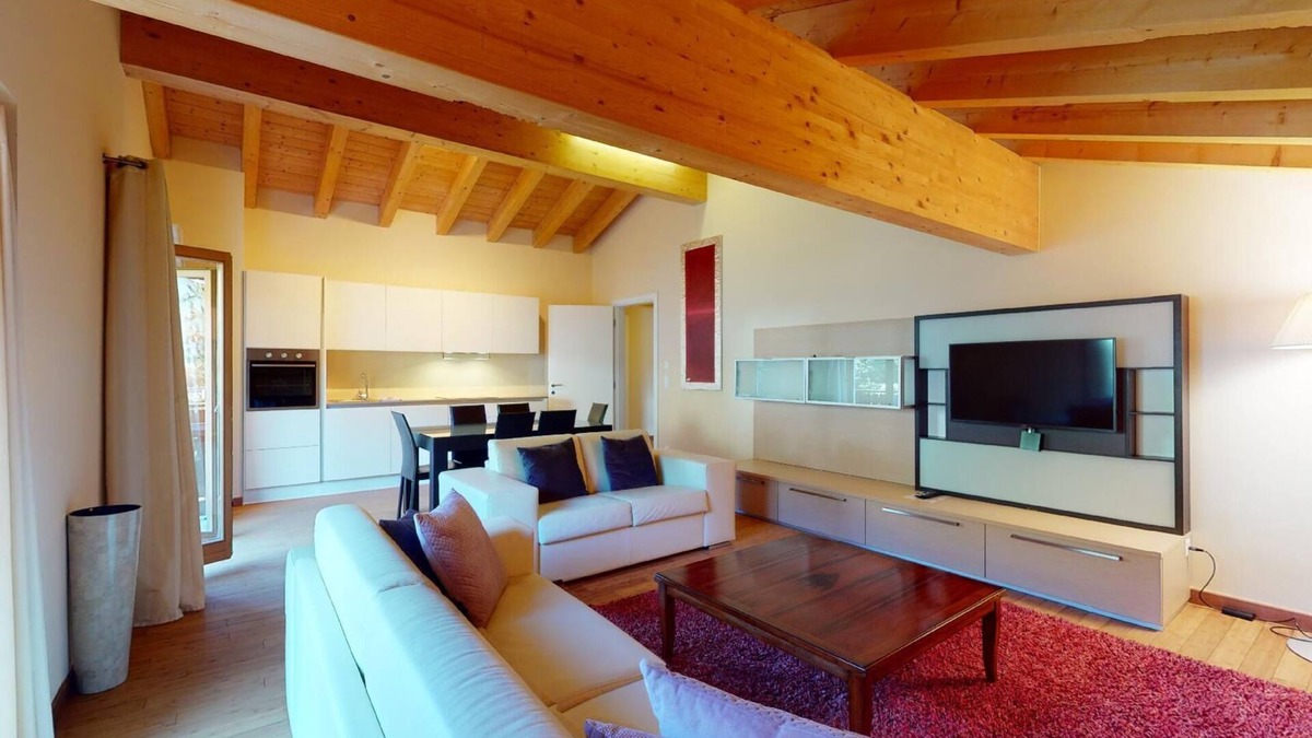 Madulain Apartment | Modern 3½ room flat on the ground floor, approx.