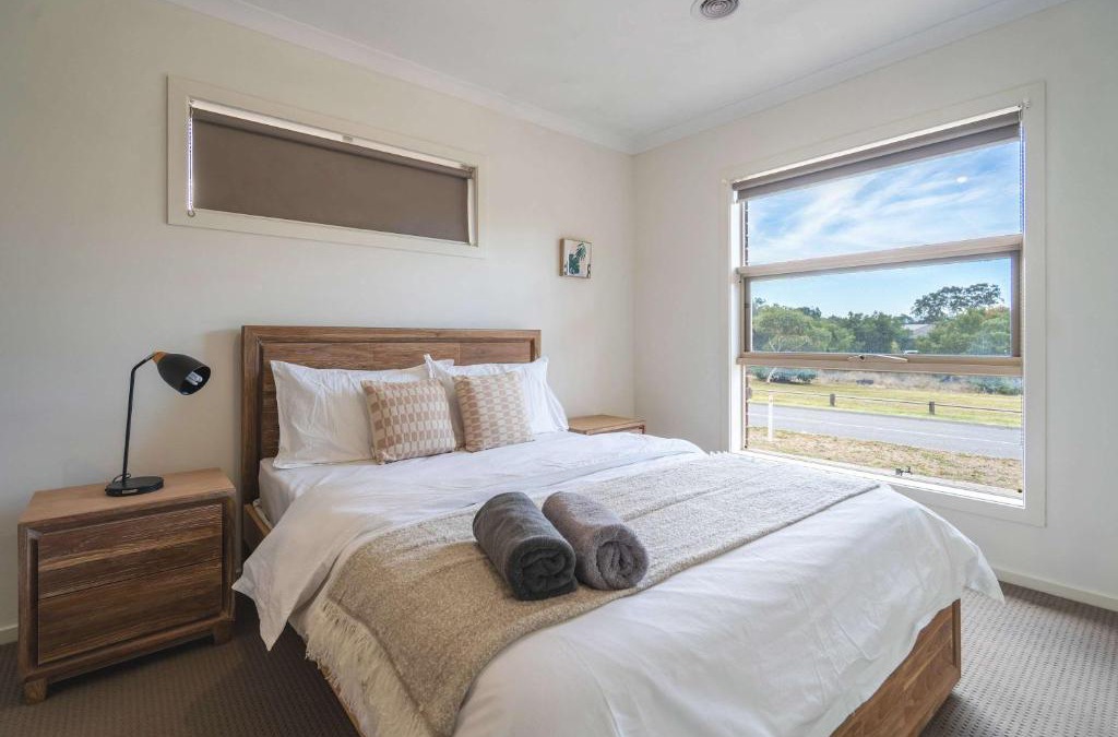 Doreen House | Modern 3B2B1C Home in Doreen