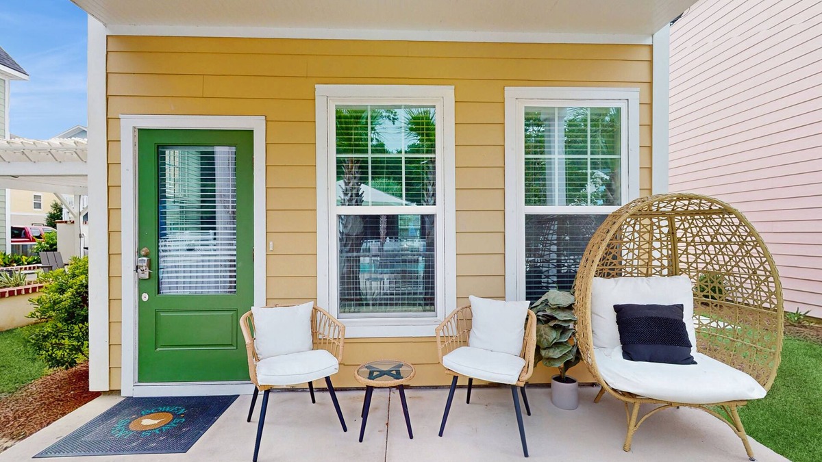 Goose Creek House | Modern 3BR Cottage in Pet Friendly Luxury Resort w/Pool