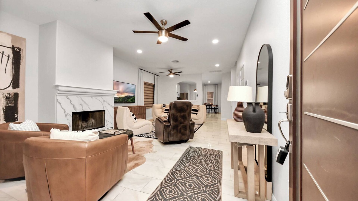 Katy House | Modern 4-Bed Home in Katy + King Beds + Trail Access + Great Location