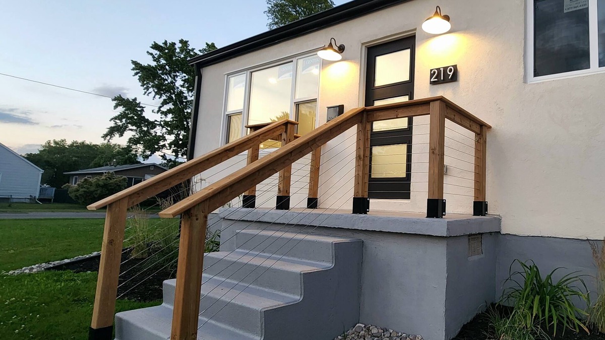 Welland House | Modern 4-Bedroom Bungalow Close to All Amenities