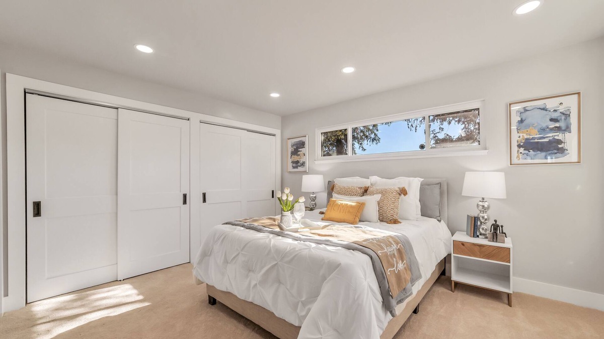 Overlook House | Modern 4 Bedrooms + 4 Baths Home + Game Room