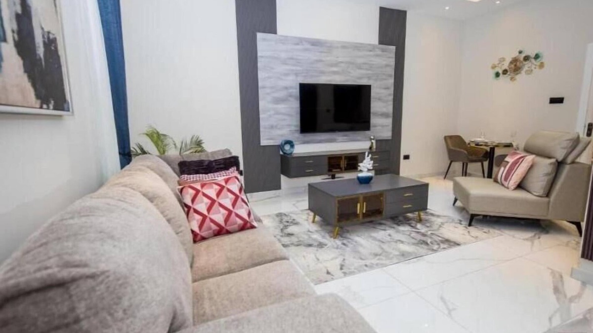 Dieren Apartment | Modern Accra Home-West Legon