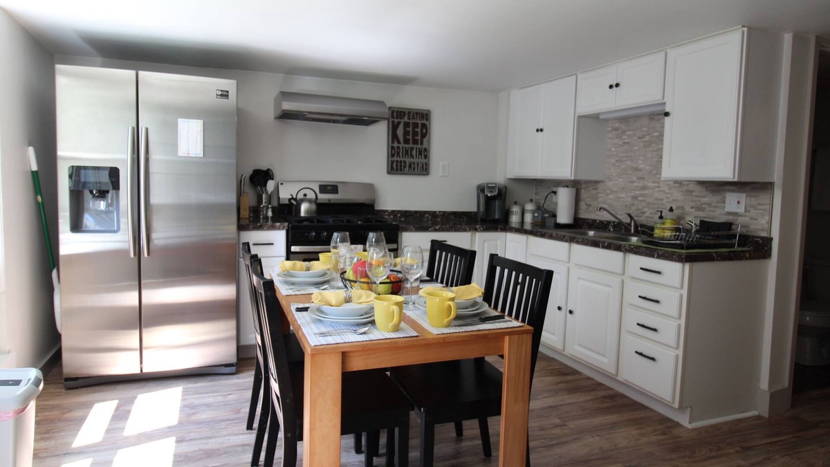Waterbury Apartment | Modern and charming village apartment