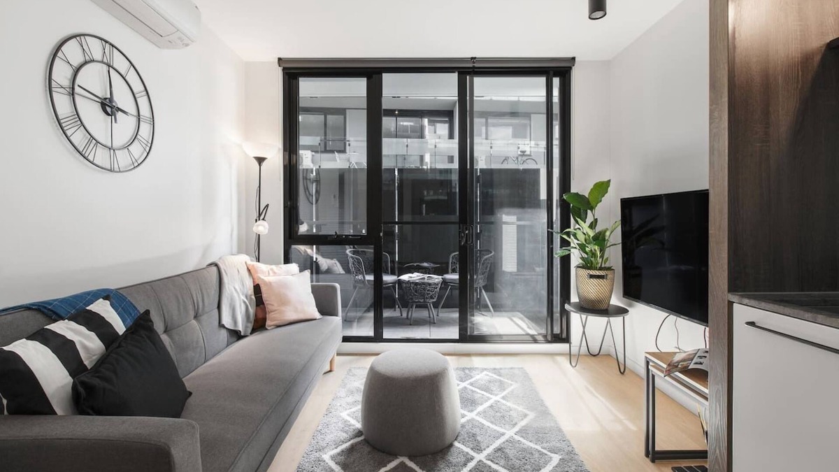 Abbotsford Apartment | Modern and Cosy Parkland Retreat near Yarra River